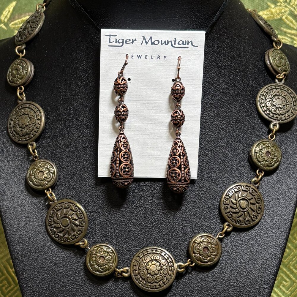 Adjustable-length brass mandala necklace, coppery brass filigree drop earrings